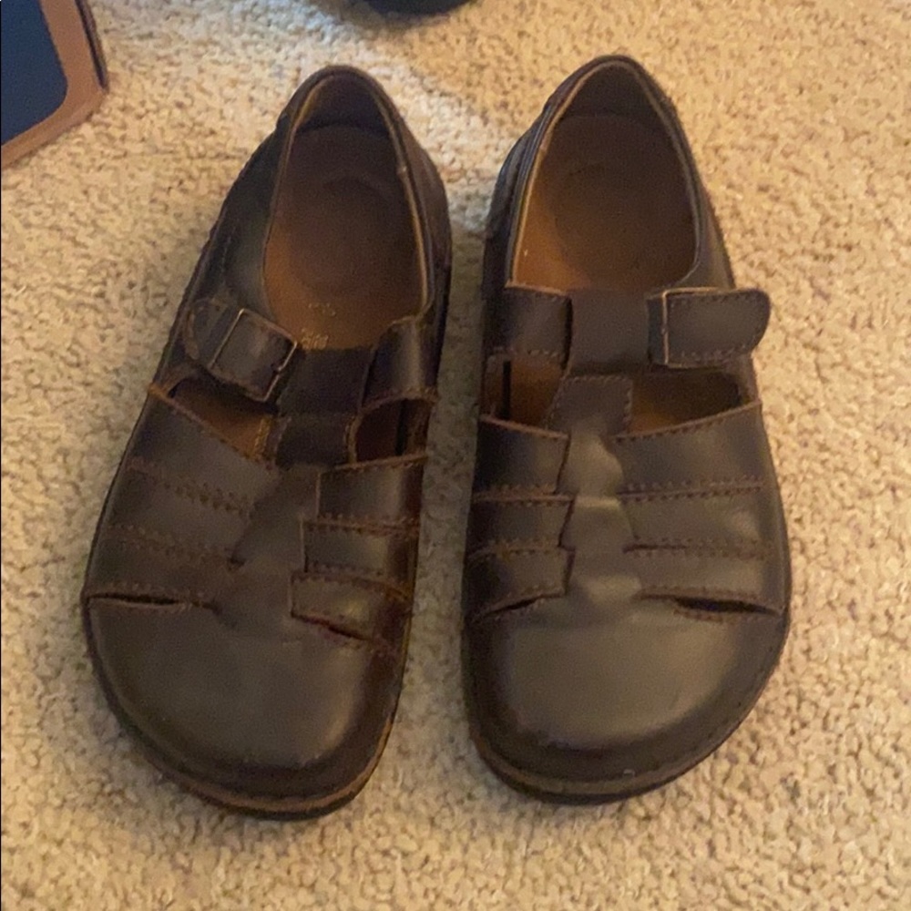Footprints by Birkenstock sandals